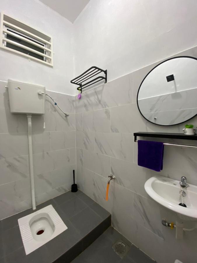De Jara Guesthouse Dungun For Malay מראה חיצוני תמונה