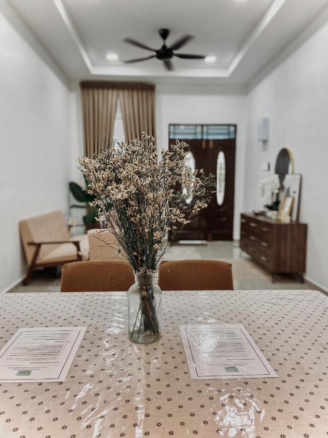 De Jara Guesthouse Dungun For Malay מראה חיצוני תמונה